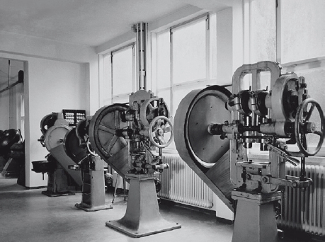 Machines in the new building from 1955 in Bad Homburg.